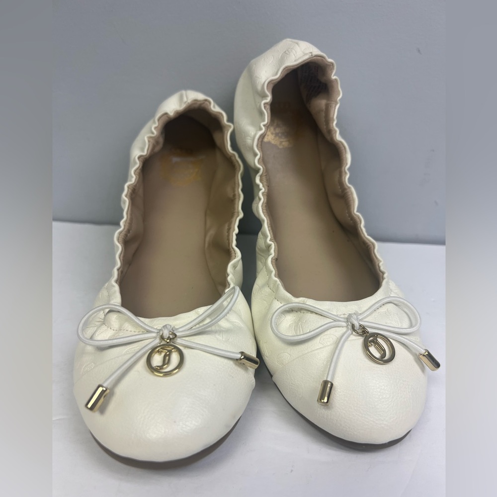 Cream Women's Ballet Flats with Bow Accent
